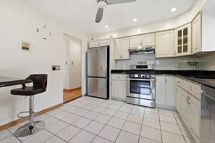 47-18 Glenwood St, Little Neck, NY 11362 - Photo 22