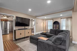 364 S Broadway, Lindenhurst, NY 11757 - Photo 6
