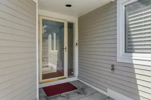 102 Boulder Ridge Rd, Scarsdale, NY 10583 - Photo 2