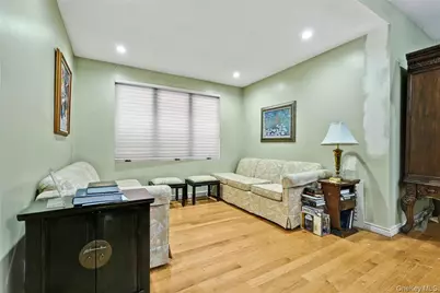 84-21 Beverly Road, Kew Gardens, NY 11415 - Photo 4