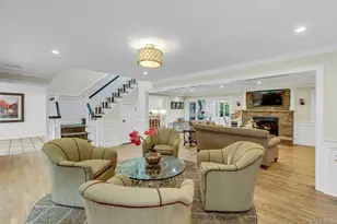 227 Gillette Ave, Bayport, NY 11705 - Photo 4