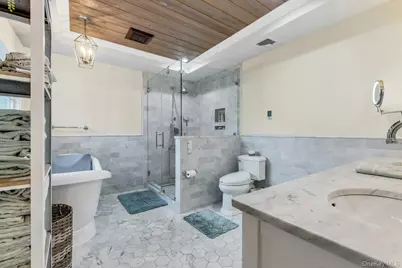 227 Gillette Avenue, Bayport, NY 11705 - Photo 22