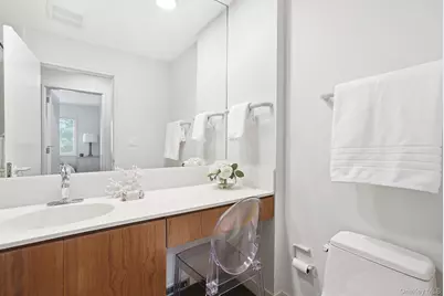 55 Hampton Oval, New Rochelle, NY 10805 - Photo 16