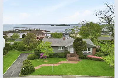 55 Hampton Oval, New Rochelle, NY 10805 - Photo 2