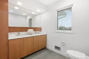 55 Hampton Oval, New Rochelle, NY 10805 - Photo 12