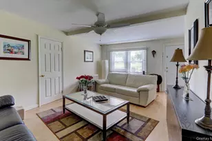 54 McKinley Ave, Albertson, NY 11507 - Photo 4