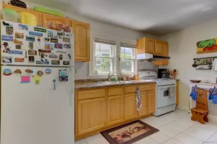 54 McKinley Ave, Albertson, NY 11507 - Photo 8