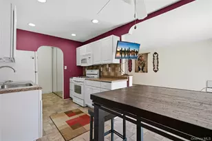 263 N Newbridge Rd, Levittown, NY 11756 - Photo 16