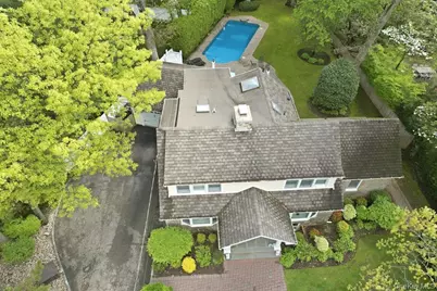 12 Woodland Avenue, Syosset, NY 11791 - Photo 4