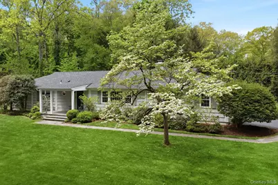 4 Loop Road, Bedford, NY 10506 - Photo 2