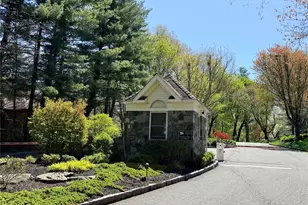 9 Easthaven Ln, White Plains, NY 10605 - Photo 44