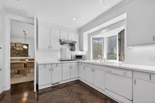 9 Easthaven Ln, White Plains, NY 10605 - Photo 8