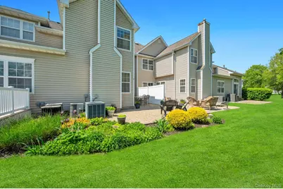 47 Snowdance Lane, Nesconset, NY 11767 - Photo 6