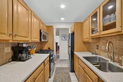 636 N Terrace Avenue #3F, Mount Vernon, NY 10552 - Photo 14