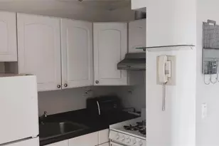 152-18 Union Tpke, Flushing, NY 11367 - Photo 18