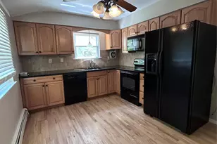 21A Thorney Ave, Huntington Station, NY 11746 - Photo 4
