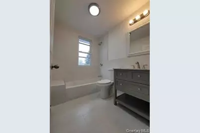 23-25 Lincoln Street, Babylon, NY 11702 - Photo 4
