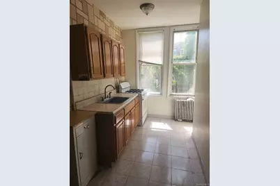 60-42 67 Avenue, Ridgewood, NY 11385 - Photo 4