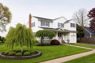 3837 Cordwood Ln, Seaford, NY 11783 - Photo 2