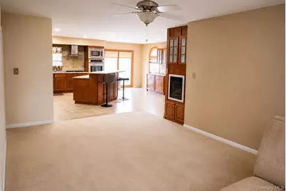 3837 Cordwood Lane, Seaford, NY 11783 - Photo 4