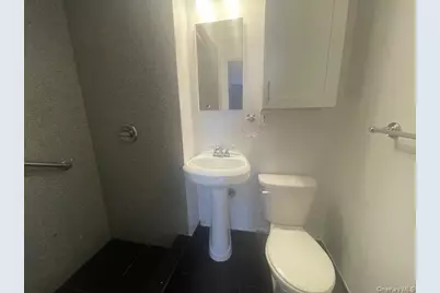 757 Chestnut Street #1st Fl, Cedarhurst, NY 11516 - Photo 8