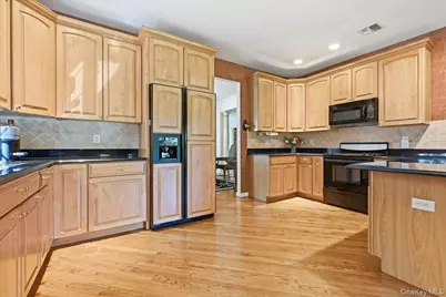 65 Redan Drive, Smithtown, NY 11787 - Photo 22