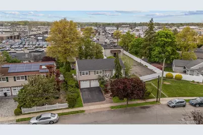 2501 Rose Place, Westbury, NY 11590 - Photo 8