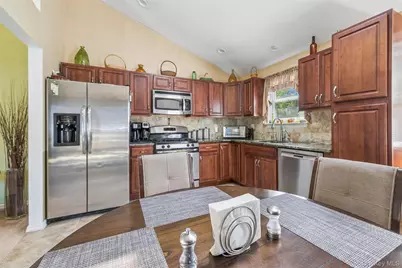 126 New Jersey Avenue, Bellport, NY 11713 - Photo 4