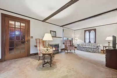 311 Carnation Avenue, Floral Park, NY 11001 - Photo 4
