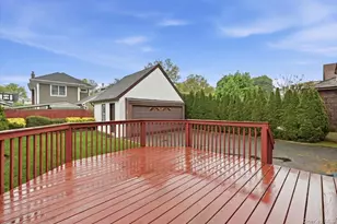 311 Carnation Ave, Floral Park, NY 11001 - Photo 24