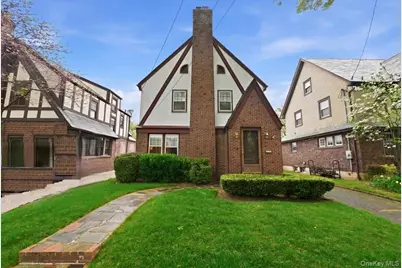 311 Carnation Avenue, Floral Park, NY 11001 - Photo 1