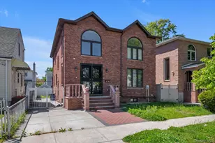 49-20 167th St, Fresh Meadows, NY 11365 - Photo 2