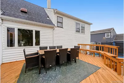 181 Branch Avenue, Freeport, NY 11520 - Photo 24