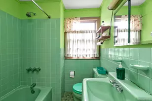 111 E Euclid St, Valley Stream, NY 11580 - Photo 16