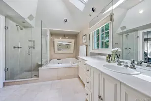 126 Station Rd, Great Neck, NY 11024 - Photo 30