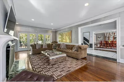 126 Station Road, Great Neck, NY 11024 - Photo 6