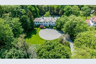 126 Station Road, Great Neck, NY 11024 - Photo 48