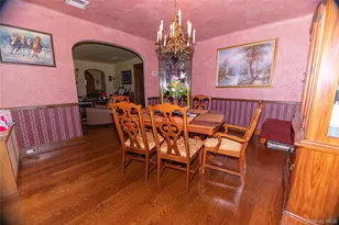 186 Pennsylvania Ave, Freeport, NY 11520 - Photo 12