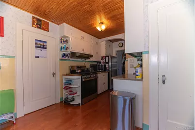186 Pennsylvania Avenue, Freeport, NY 11520 - Photo 14