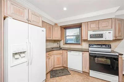 53 Lincoln Boulevard, Bethpage, NY 11714 - Photo 10