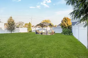 53 Lincoln Blvd, Bethpage, NY 11714 - Photo 24