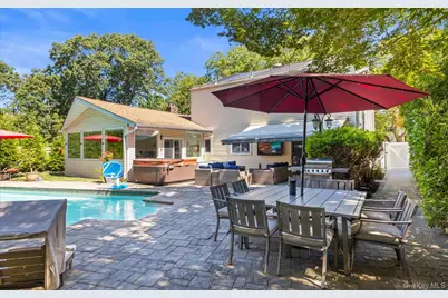 10 Wentworth Drive, Dix Hills, NY 11746 - Photo 44