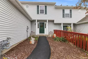 22 Plum Ct, Highland Mills, NY 10930 - Photo 2