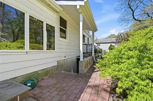 9 Robinson St, Shoreham, NY 11786 - Photo 28