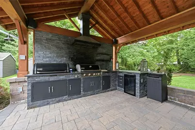5 Judges Lane, Smithtown, NY 11787 - Photo 32