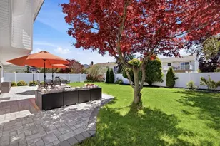 3894 Nancy Ln, Seaford, NY 11783 - Photo 34