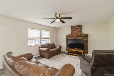 7 Austin Street, Bellport, NY 11713 - Photo 6