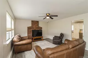 7 Austin St, Bellport, NY 11713 - Photo 4