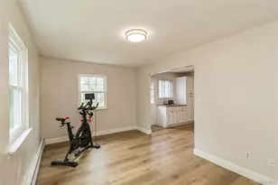 7 Austin St, Bellport, NY 11713 - Photo 18