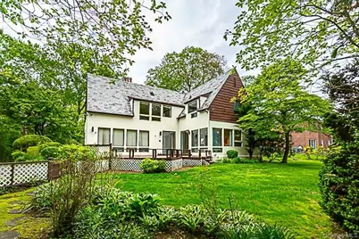 15 Mirrielees Road, Great Neck, NY 11021 - Photo 18